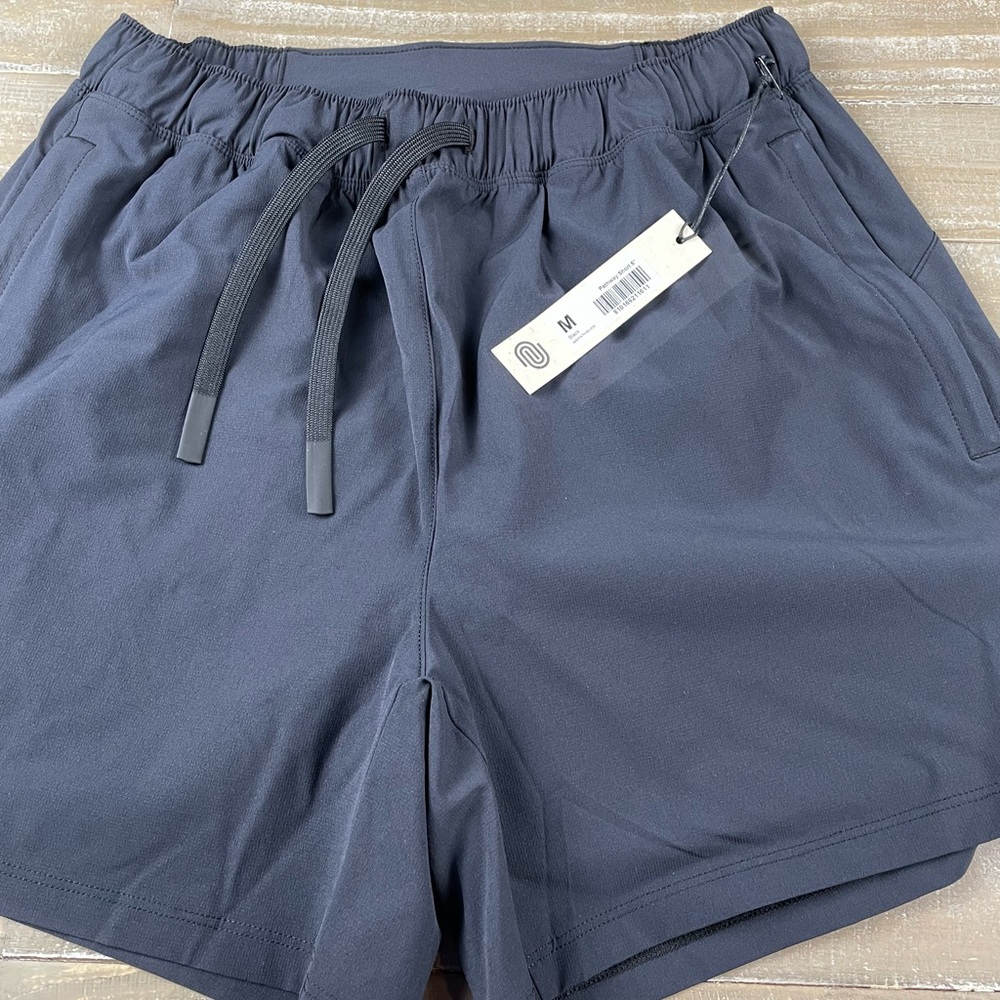 while on earth™ Pathway Short 5 – Men's M – Black 5" Performance Shorts NWT